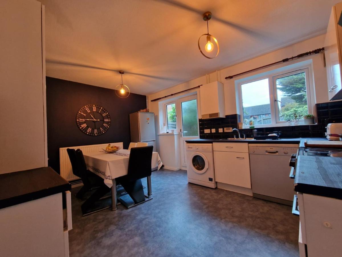 Nice Living Serviced Accommodations 7 Rugby Exterior photo